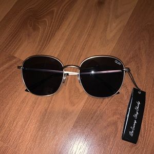 Quay Jezabell Smoke Gold